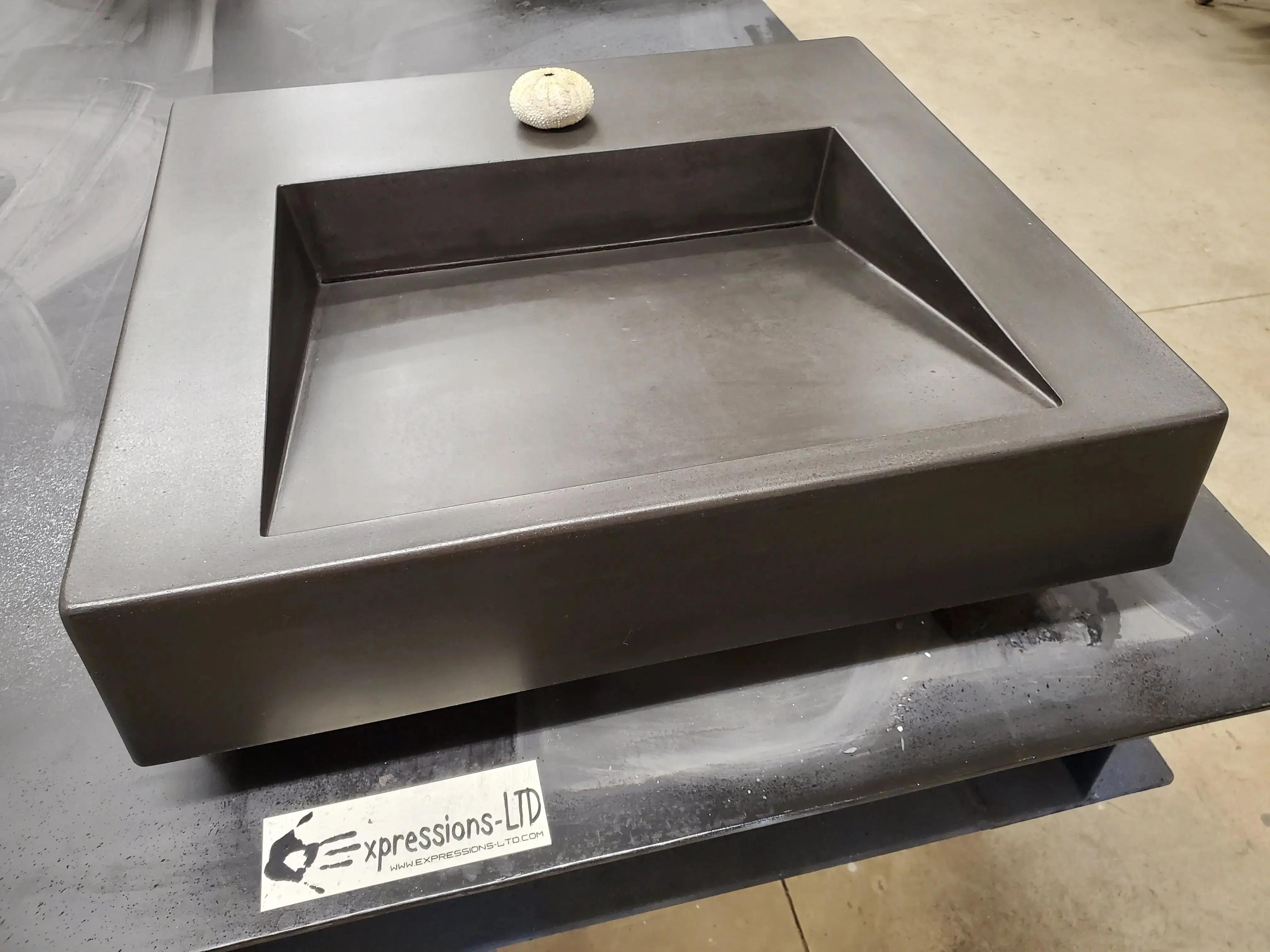 Concrete Sink Mold SDP-52 ADA Shallow Ramp Tray (24"x22"x5")