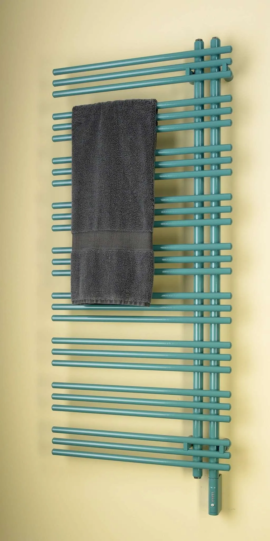 Runtal Versus VTRER-5223 Plug in Mounted Towel Warmer - 22.8"w x 51.5"h