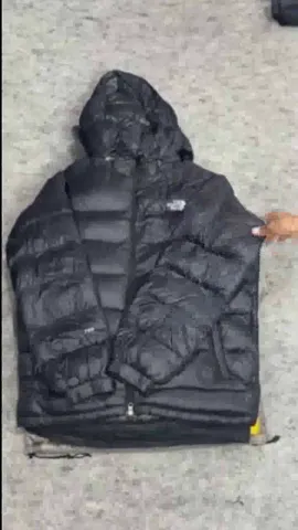 The North face puffer 700 & 800